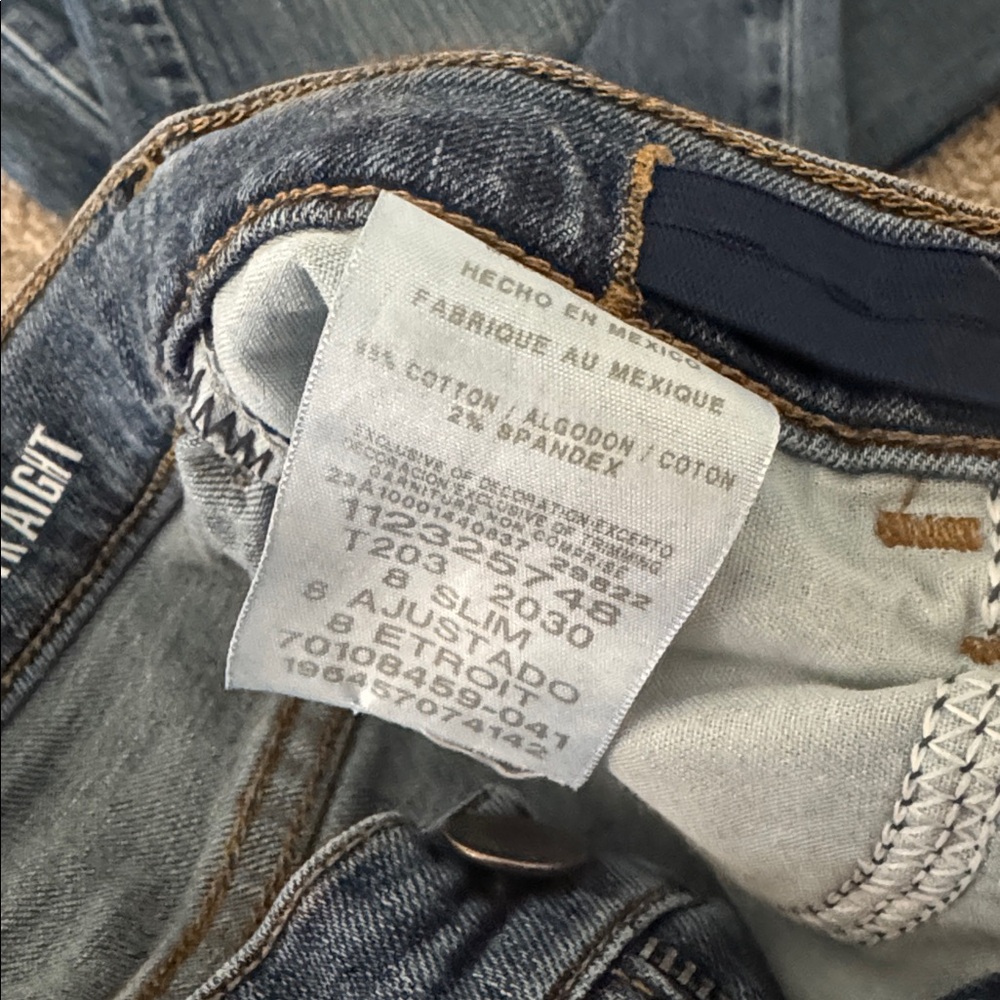 3 Pair of Boys Jeans - Wrangler & Levi - Picture 11 of 16